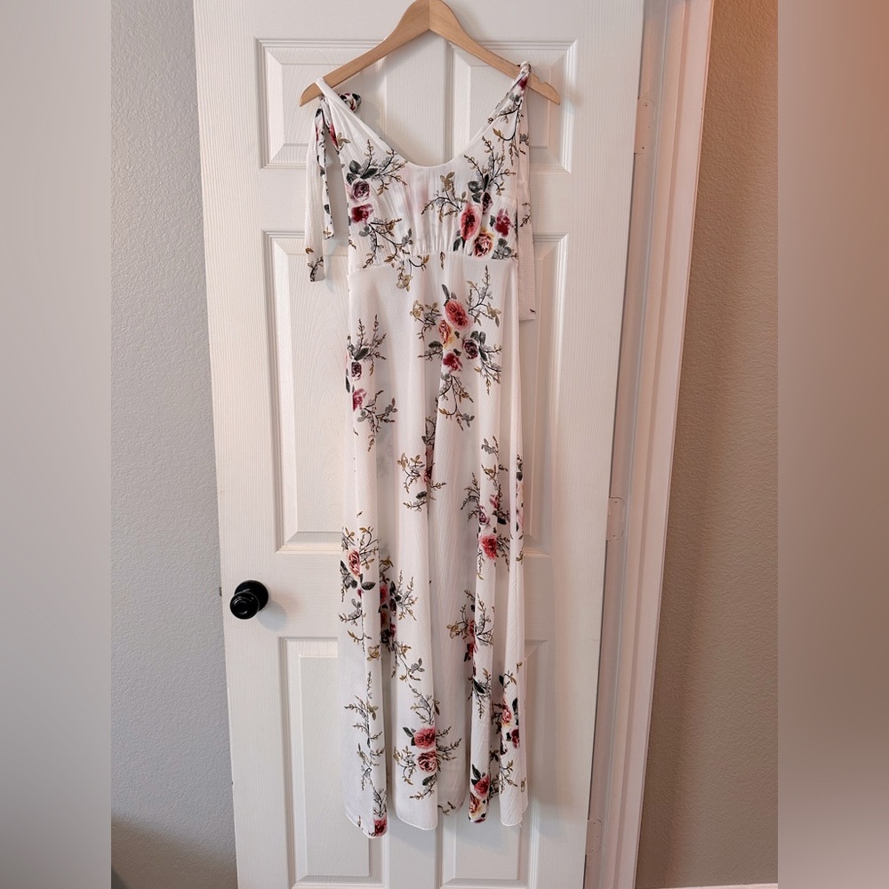 Floral White Maxi Dress